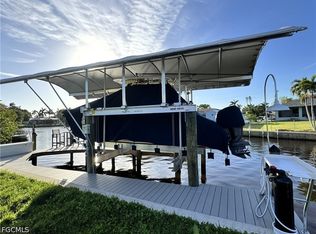 326 Shore Dr, Fort Myers, FL 33905