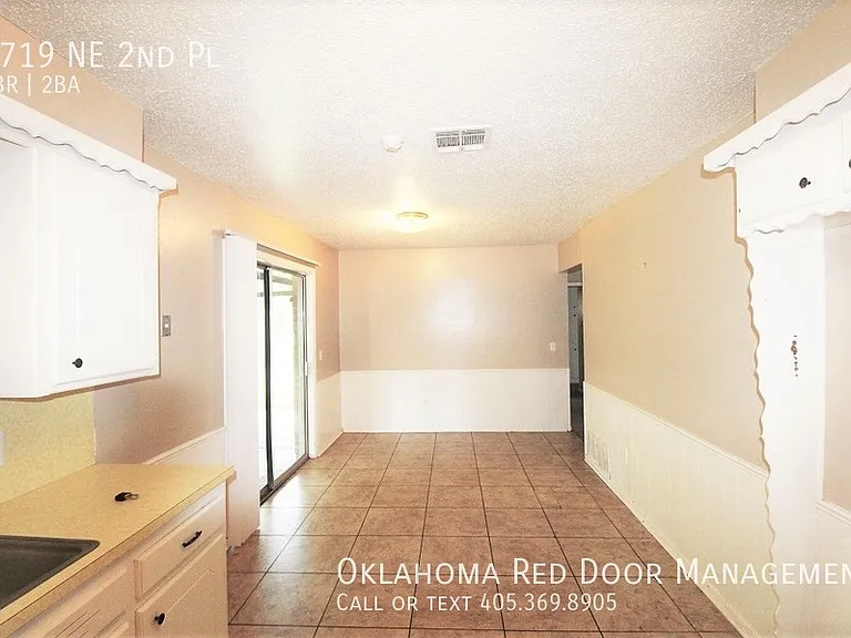 9719 NE 2nd Pl — Photo 3