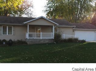 2500 W Harbauer Ln, Springfield, IL 62702