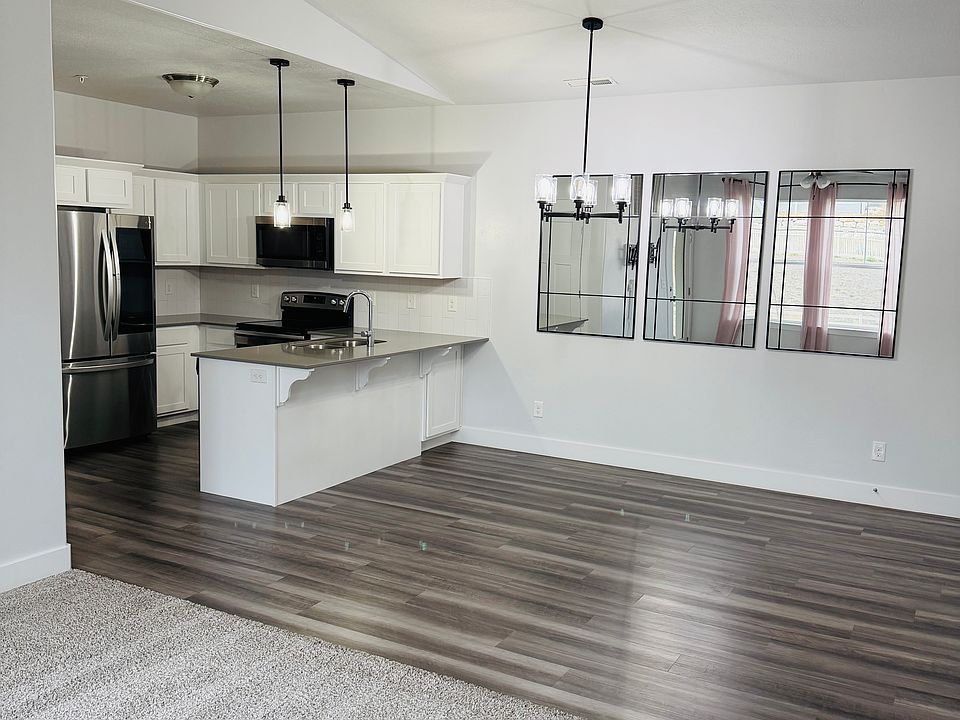 1st image of 1838 W Eaglewood Dr Unit 301