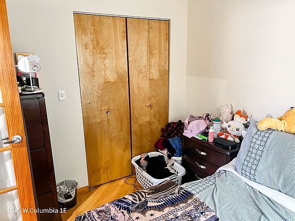 3rd image of 1615-25 W Columbia Ave #1615