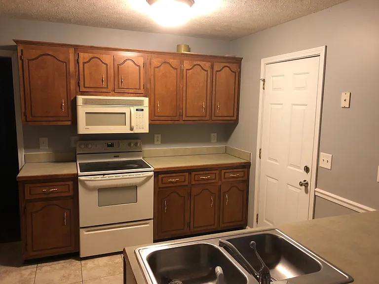 3542 Sandpiper Dr — Photo 2