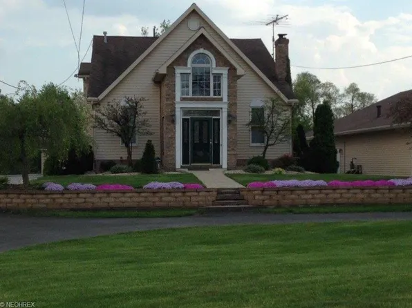 3718 12th St NW, Canton, OH 44708