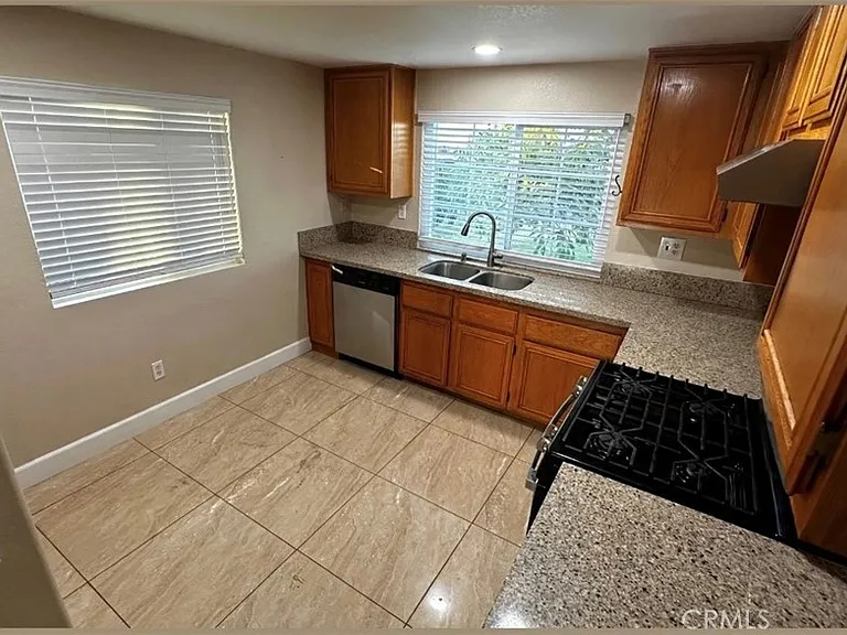 1445 John Juarez Way — Photo 4