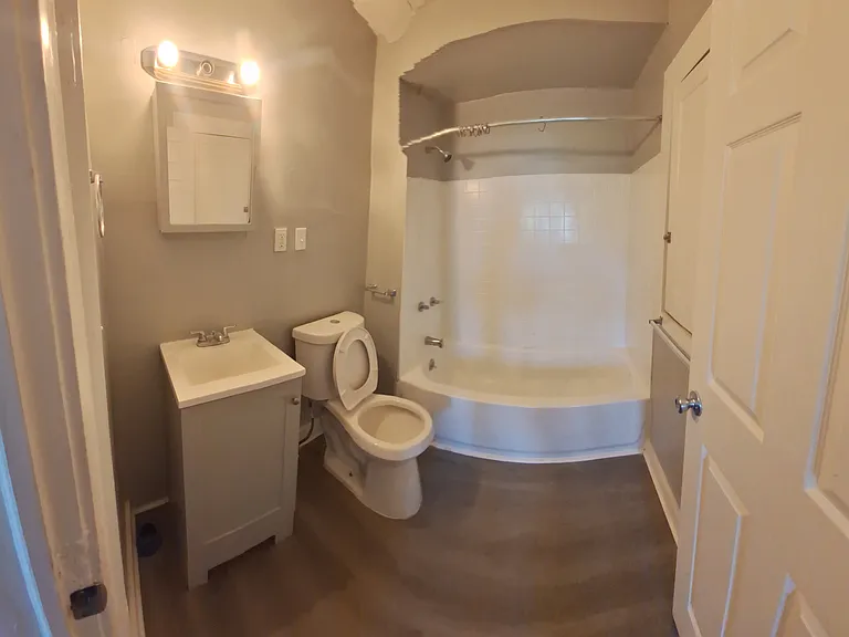 3784 E 114th St #1 — Photo 2