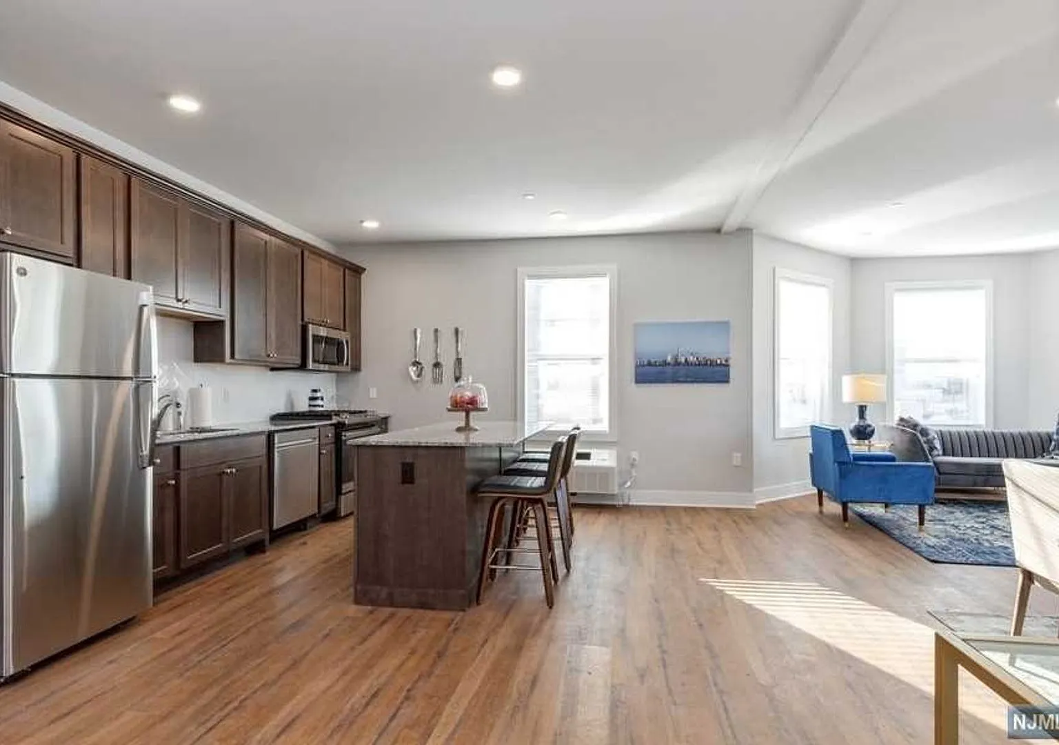 The Grande Saddle Brook — Photo 1