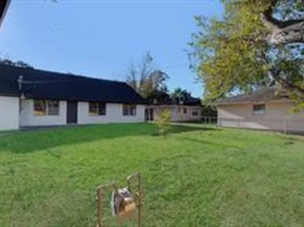 5230 W Bellfort Ave, Houston, TX 77035