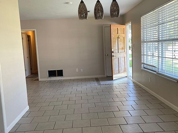 3rd image of 7765 Le Jeune Dr