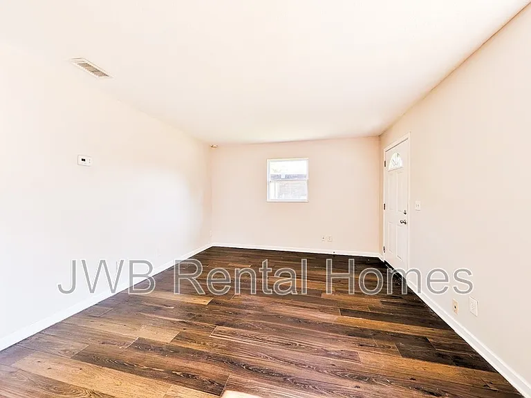 3330 Marlo St — Photo 6