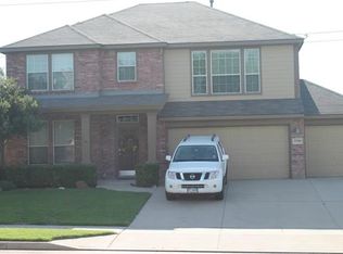 15500 Adlong Dr, Roanoke, TX 76262