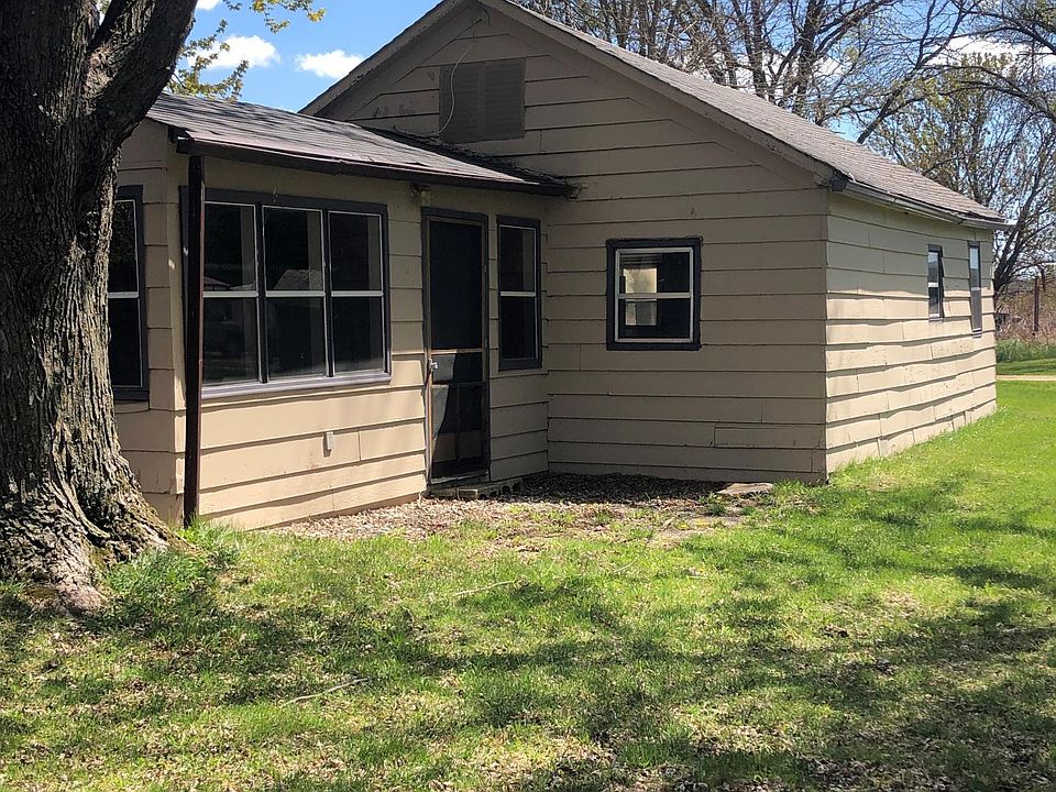 1st image of 18704 Beach Ln