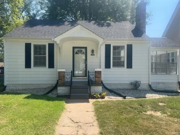 1410 N Church St, Belleville, IL 62221