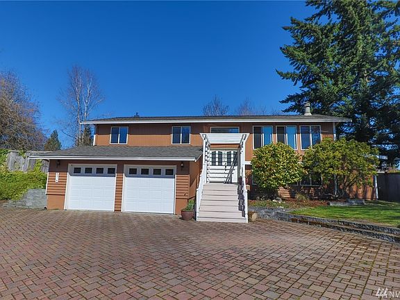 2nd image of 516 15th Ave