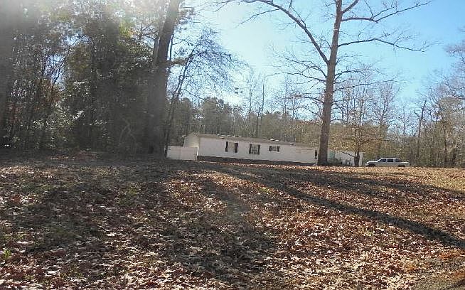 1st image of 225 Honeysuckle Ln