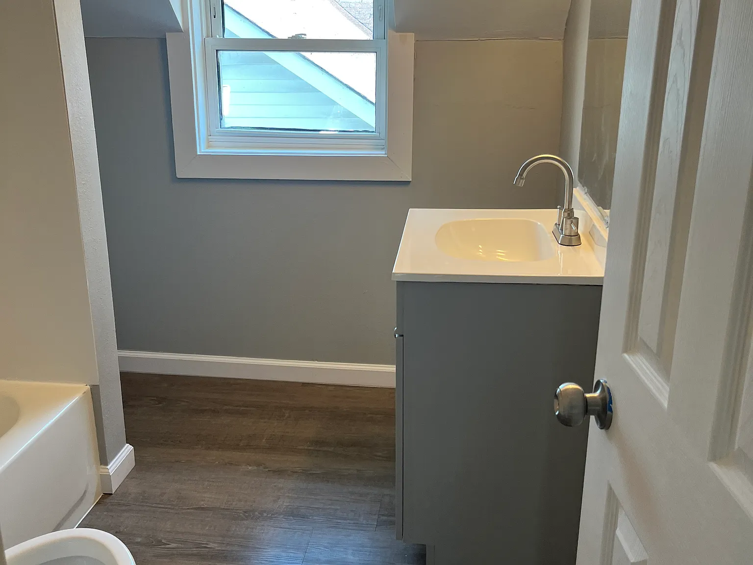 3 bed, 1.5 bath, 1100 sqft, $1,395 — Photo 4
