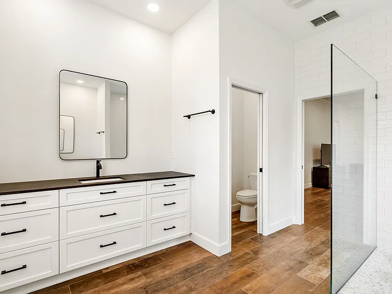 12649 Oak Hollow Ct — Photo 32