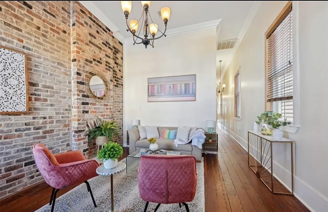 2 bed, 923 sqft, $1,550 — Photo 3