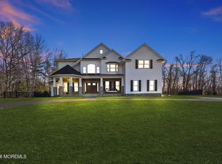 1 Lakeview Drive, Manalapan, NJ 07726