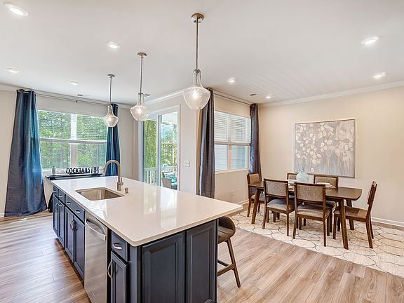 Photo representation of the Sycamore Model. Colors, finishes and options will vary.