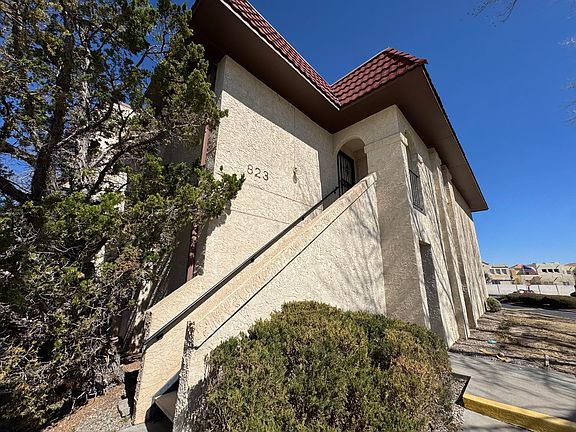 2nd image of 823 Country Club Dr SE APT 2E