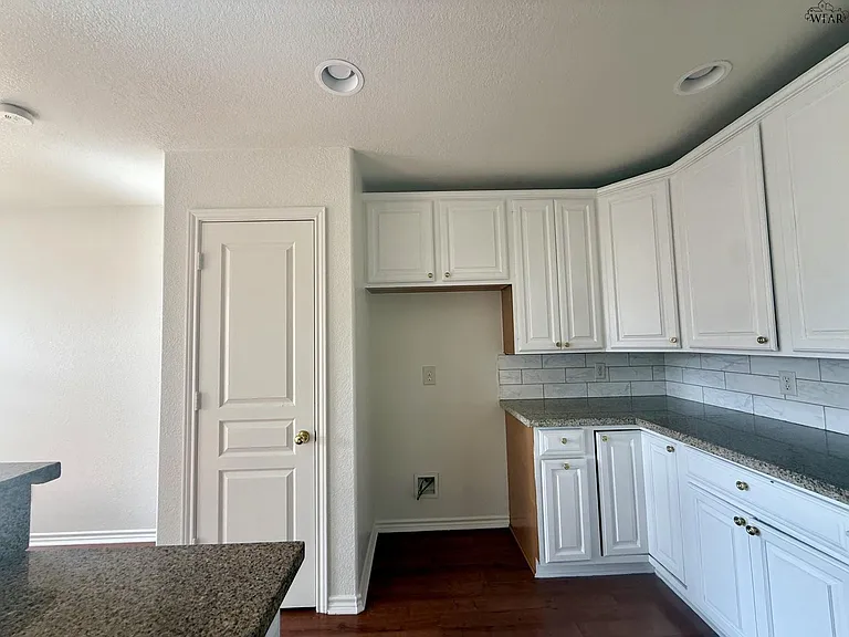 5004 Pawnee Ptwy — Photo 9