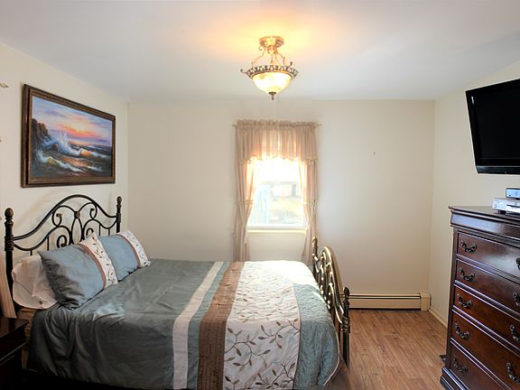3rd image of 1717 W McGalliard Ave