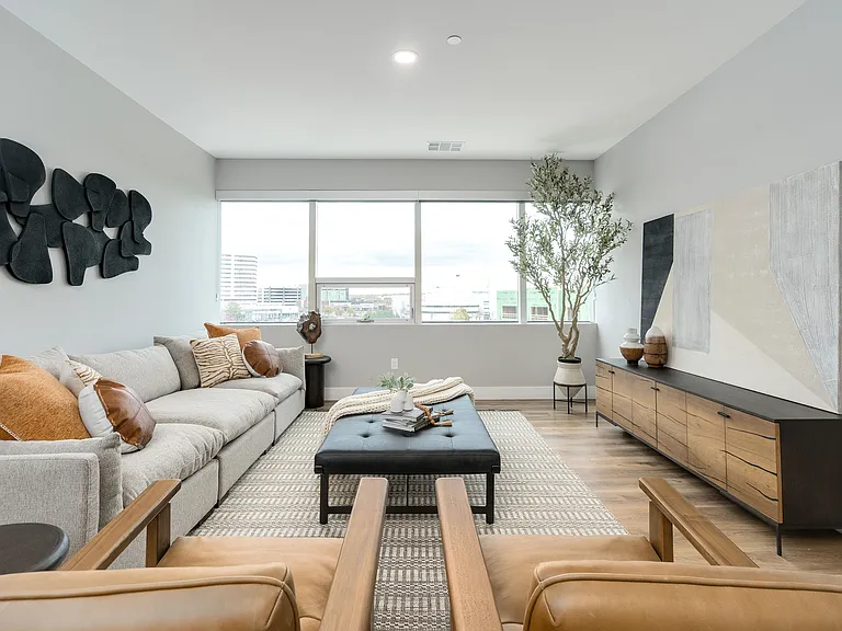 Lindsey Living — Photo 23