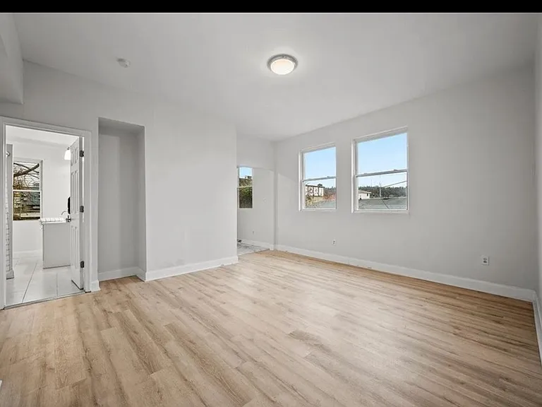 810 Hays St — Photo 8