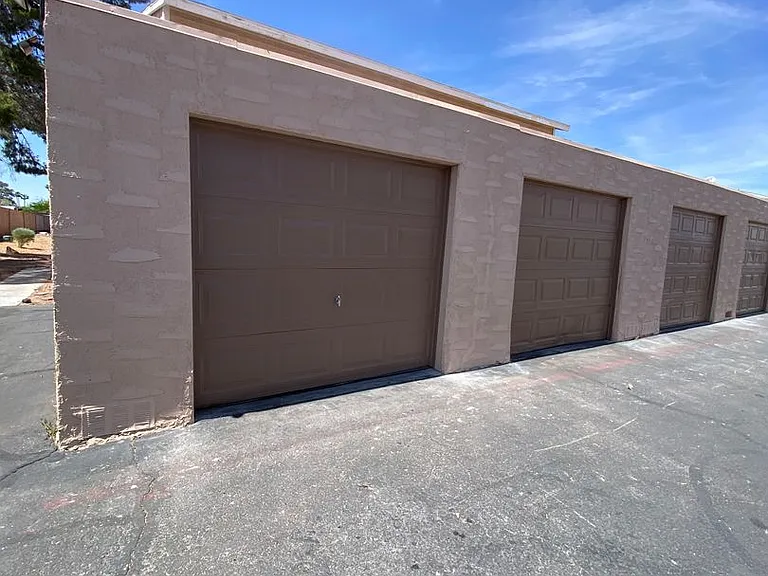 5245 Golden Ln — Photo 6