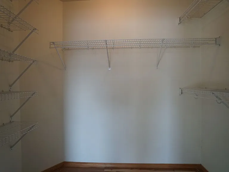 1072 Scarlet Oak Dr — Photo 18