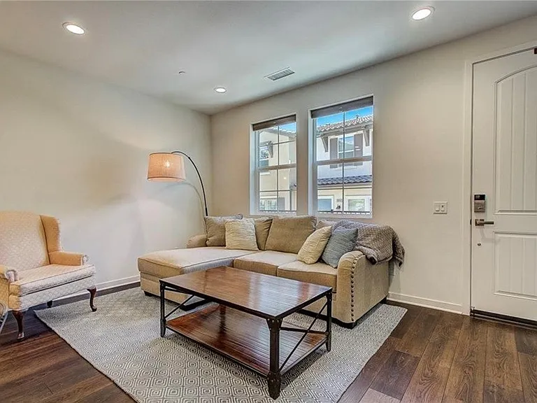 28678 Jardineras Ct — Photo 5