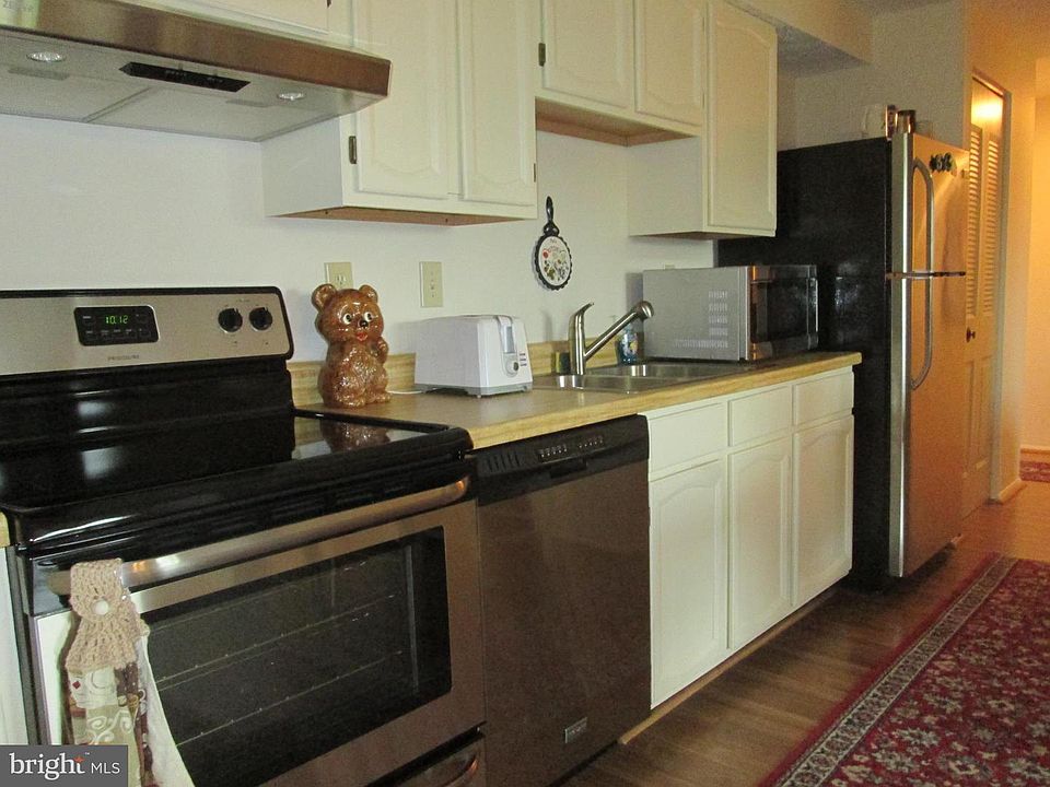 2nd image of 730 Heather Ridge Dr