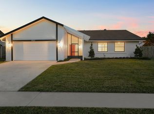 9151 Bedford Dr, Boca Raton, FL 33434