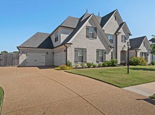 9700 Woodland Brook Ln S, Cordova, TN 38018