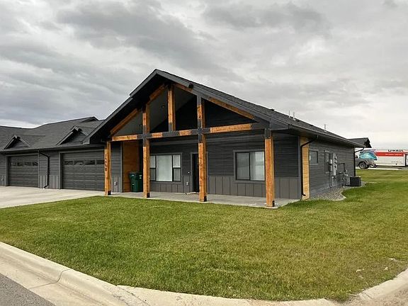 2nd image of 3995 Lucas Ct Unit A