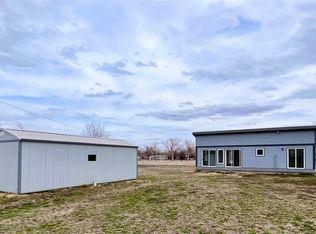 1115 S 10th St, Blackwell, OK 74631