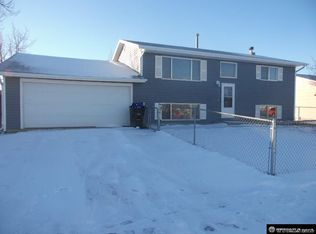 999 Sierra Vis, Evansville, WY 82636