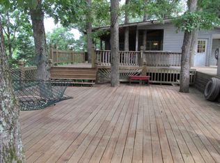 106 Rodeo Ln, Cuba, MO 65453