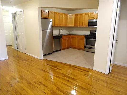 Rented by R New York | media 25