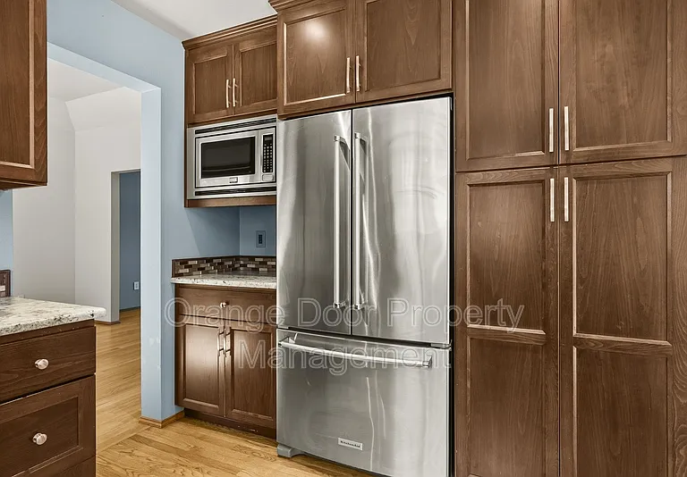 5204 Ridge Dr NE — Photo 9
