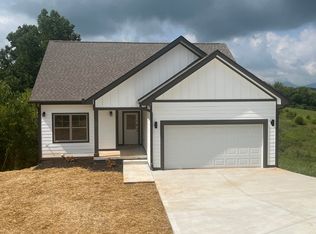 1048 Farm Rd, Newport, TN 37821