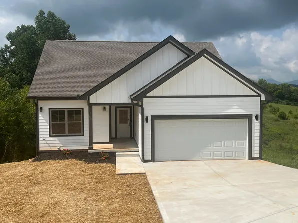 1048 Farm Rd, Newport, TN 37821