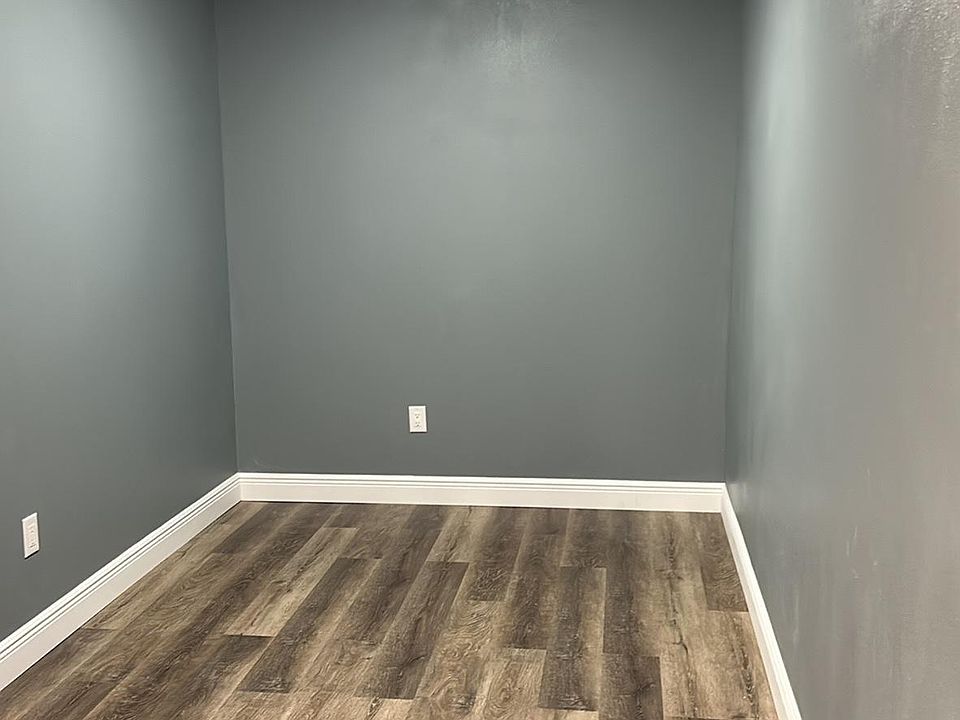 1st image of 12849 Palm Dr