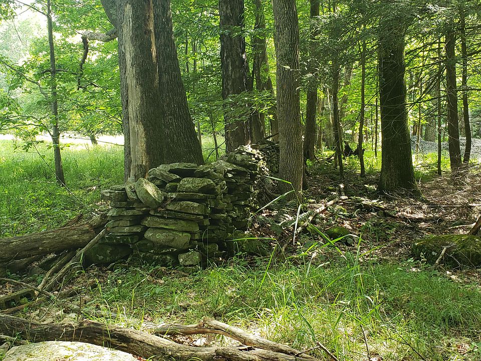 2nd image of Berry Hill Rd