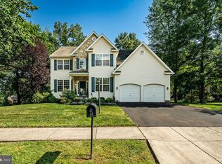 45 Boraten Rd, Linfield, PA 19468