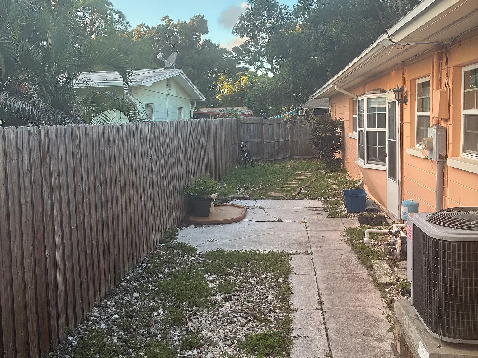 2 bed, 1708 sqft, $2,400 — Photo 2
