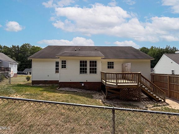 5th image of 1024 Laurel Leaf Rd