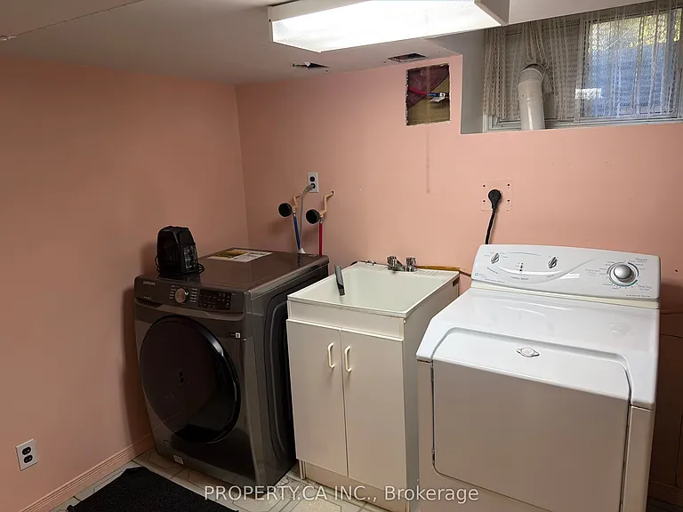 3 Bondhead Pl #LOWER — Photo 19