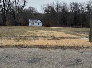 532 N 10th St, Clinton, IN 47842