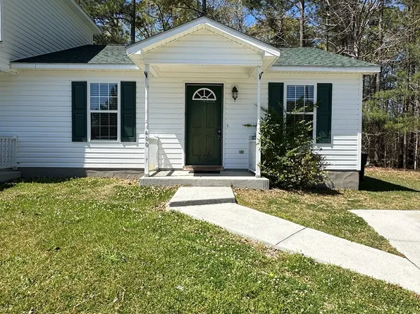 400 Winners Cir N, Jacksonville, NC 28546